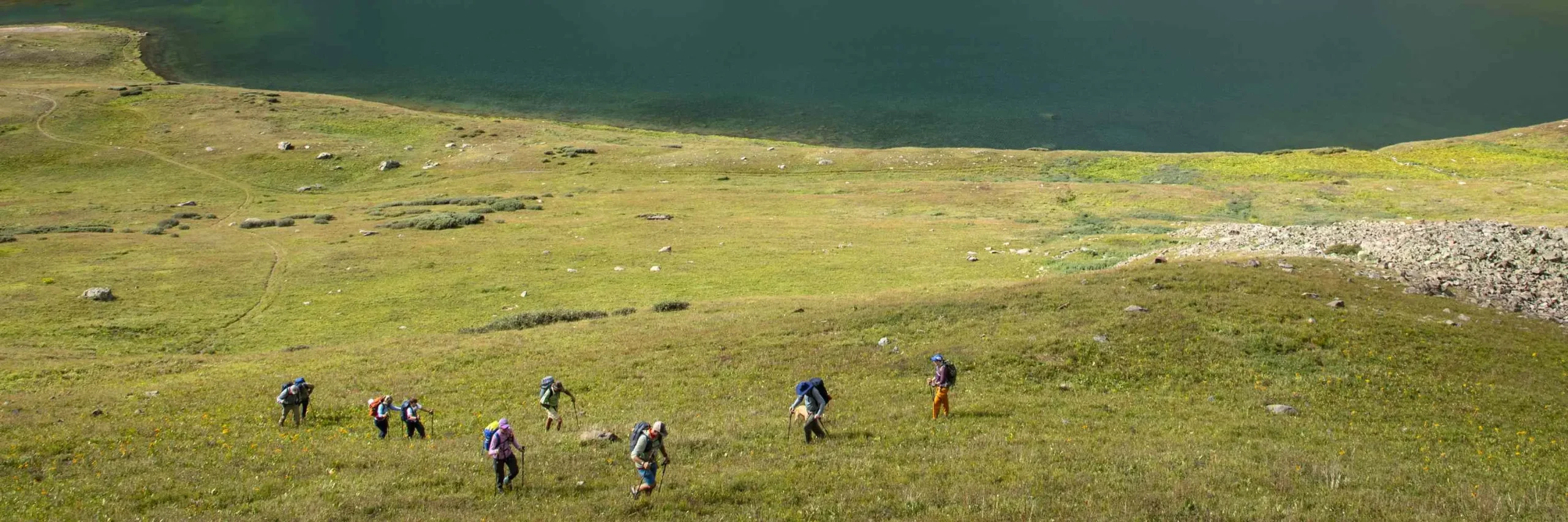 Miss Travel: Discover the World with Connection and Adventure